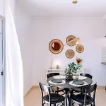 Apartment Mia Sirena Lighthouse 3min Walk To The Sea Paphos