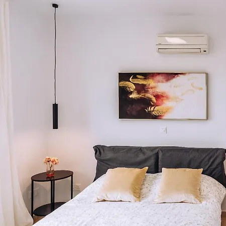 Mia Sirena Lighthouse 3min Walk To The Sea Pafos