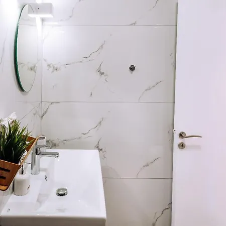 Mia Sirena Lighthouse 3min Walk To The Sea * Pafos