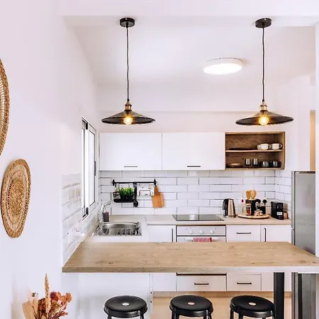 Mia Sirena Lighthouse 3min Walk To The Sea Pafos