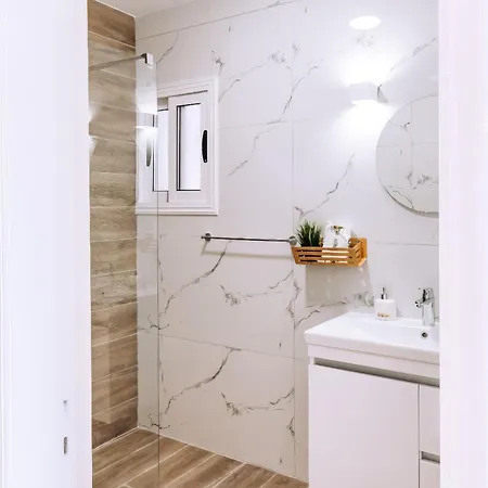 Mia Sirena Lighthouse 3min Walk To The Sea * Pafos