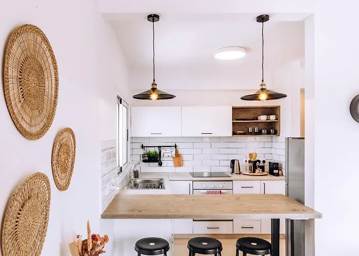 Mia Sirena Lighthouse 3min Walk To The Sea Paphos