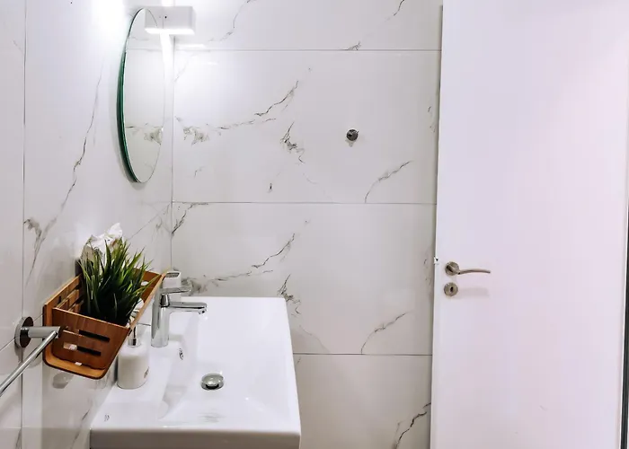 Mia Sirena Lighthouse 3min Walk To The Sea Paphos