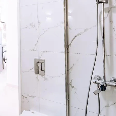 Apartment Mia Sirena Lighthouse 3min Walk To The Sea Paphos