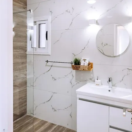 Mia Sirena Lighthouse 3min Walk To The Sea Apartment